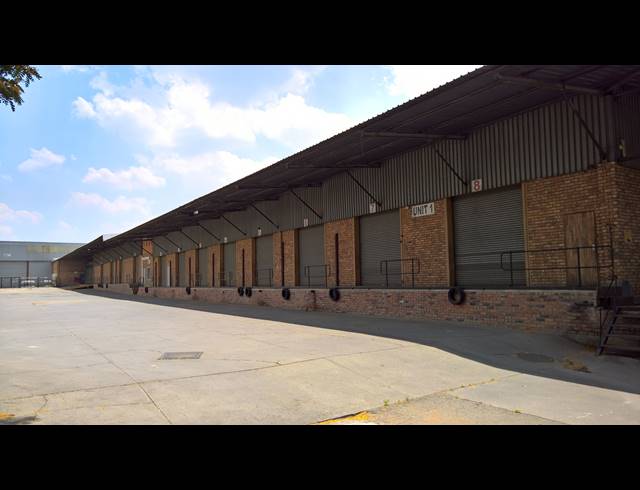 5,350M² WAREHOUSE TO LET IN ANDERBOLT